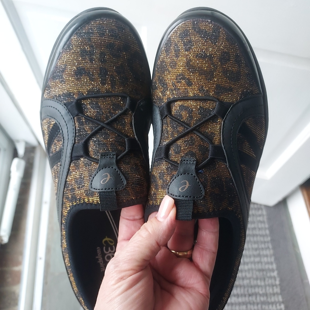 EASY SPIRIT Leopard Print Sneakers with Black Accents 9.5